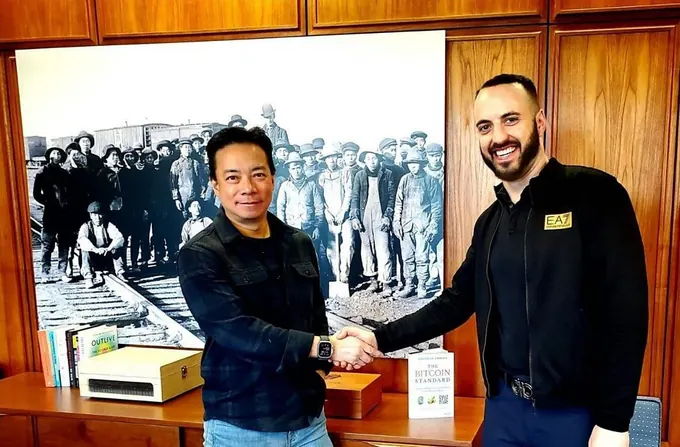Cole Goodwin, Partnership signing
